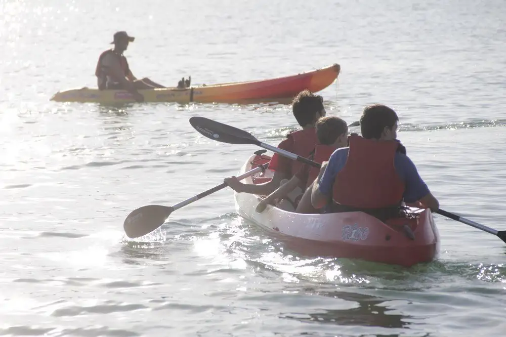 Kayak familiar embalse de Iznájar